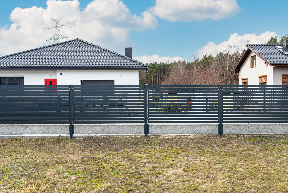 ogrodzenie ze stali czarnej | ogrodzenia Kraków