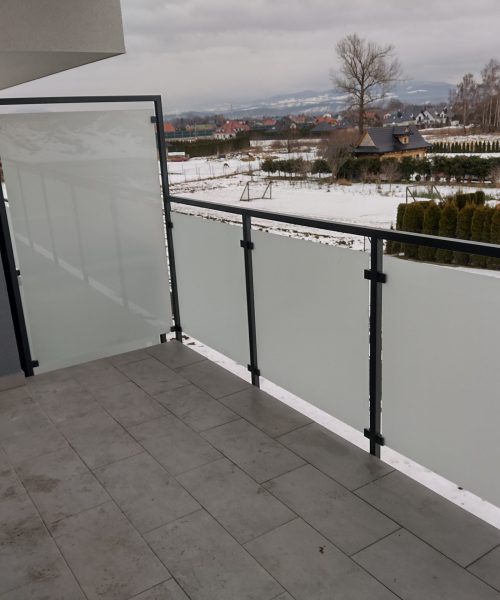 nowoczesne balustrady zewnętrzne