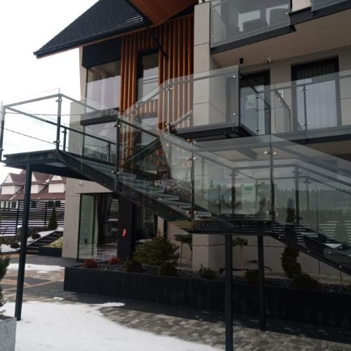 nowoczesne balustrady zewnętrzne